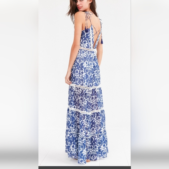 SAYLOR Blue and White Sleeveless Maxi Sundress - Picture 2 of 3